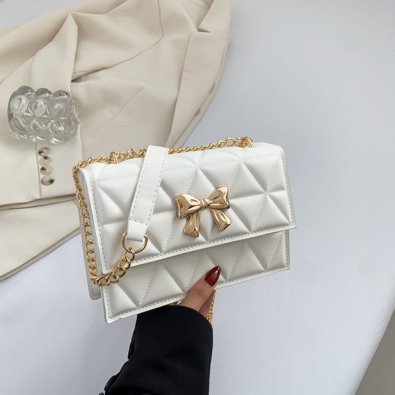 Top brand high-quality new free designer bag chain women's armpit bag 2025 new fashionable quilted embroidered shoulder slanted body new free des