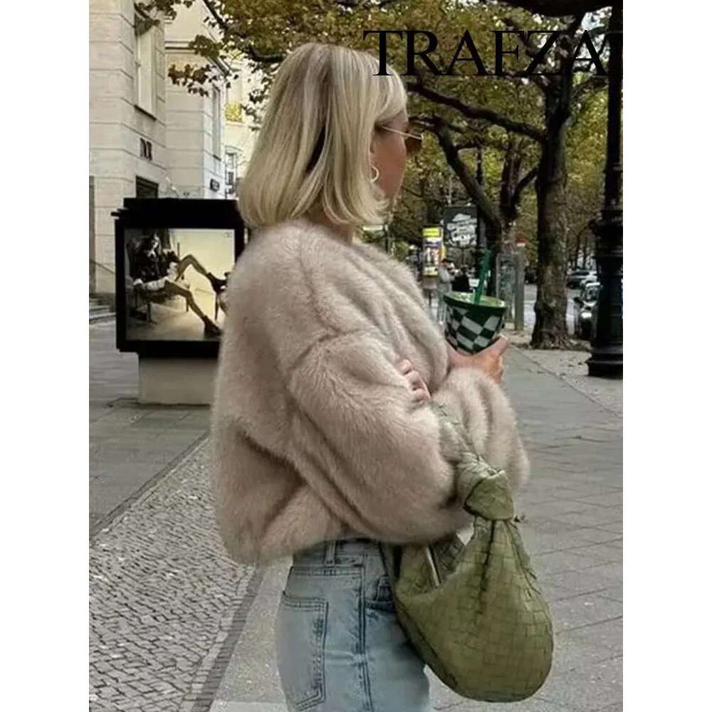 Coats Designer Women TRAFZA Winter Streetwear Faux Fur Effect Short Jacket Coat Retro Solid Color O Neck Longsleeve Women's Loose Thermal Top Des