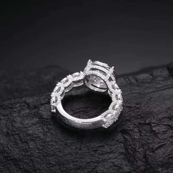 Round Cut Moissanite Diamond Ring for Women Men 18K Gold Plated 100% Silver 925 Certified Band Wedding Style Ring Jewelry Gifts