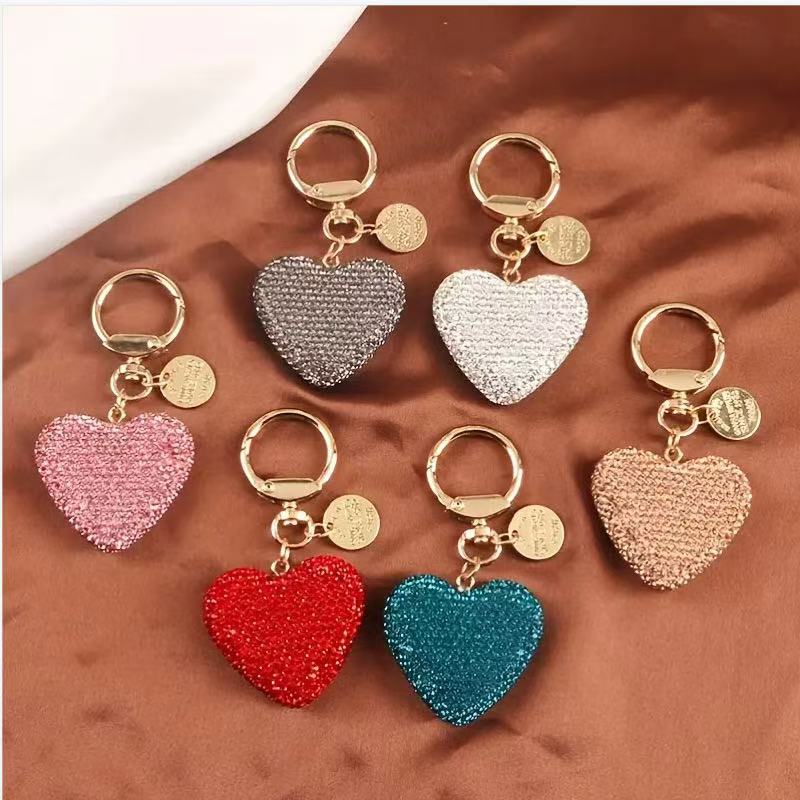 Diamond encrusted sparkling heart keychain fashion gold key ring car key pendant cute car key, handbag and backpack decorative jewellery girls gift