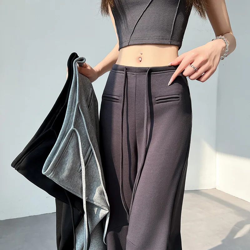 Womens American style spicy girl loose casual straight leg sports pants with front pocket n and hanging wide pants 250604