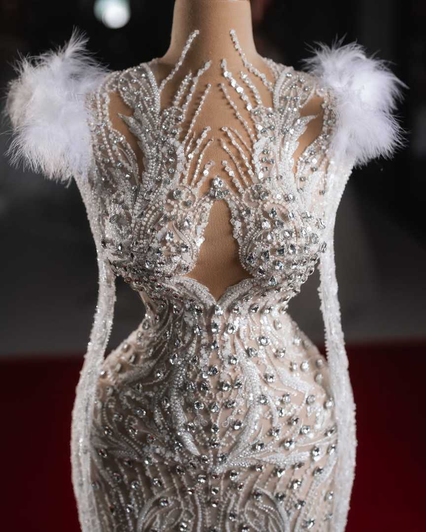 African Mermaid Wedding Dresses Luxury Crystal Beading Feather Bridal Gowns Customized Long Sleeve Pleats Vestio De Novia