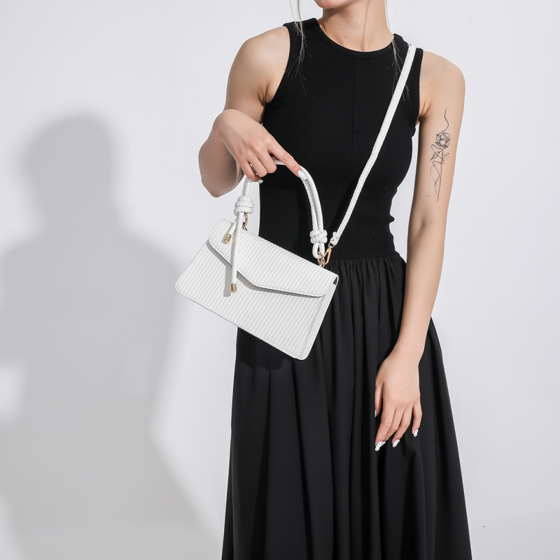 designer 2025 Spring/Summer New Fashion PU Handbag Single Shoulder Crossbody Small Square Bag Women's Bag Supports Wholesale and Mixed Orders