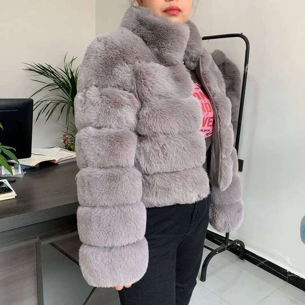 2024 new Fur coat women's winter fashion stand collar artificial high-quality warm Faux fur jacket women