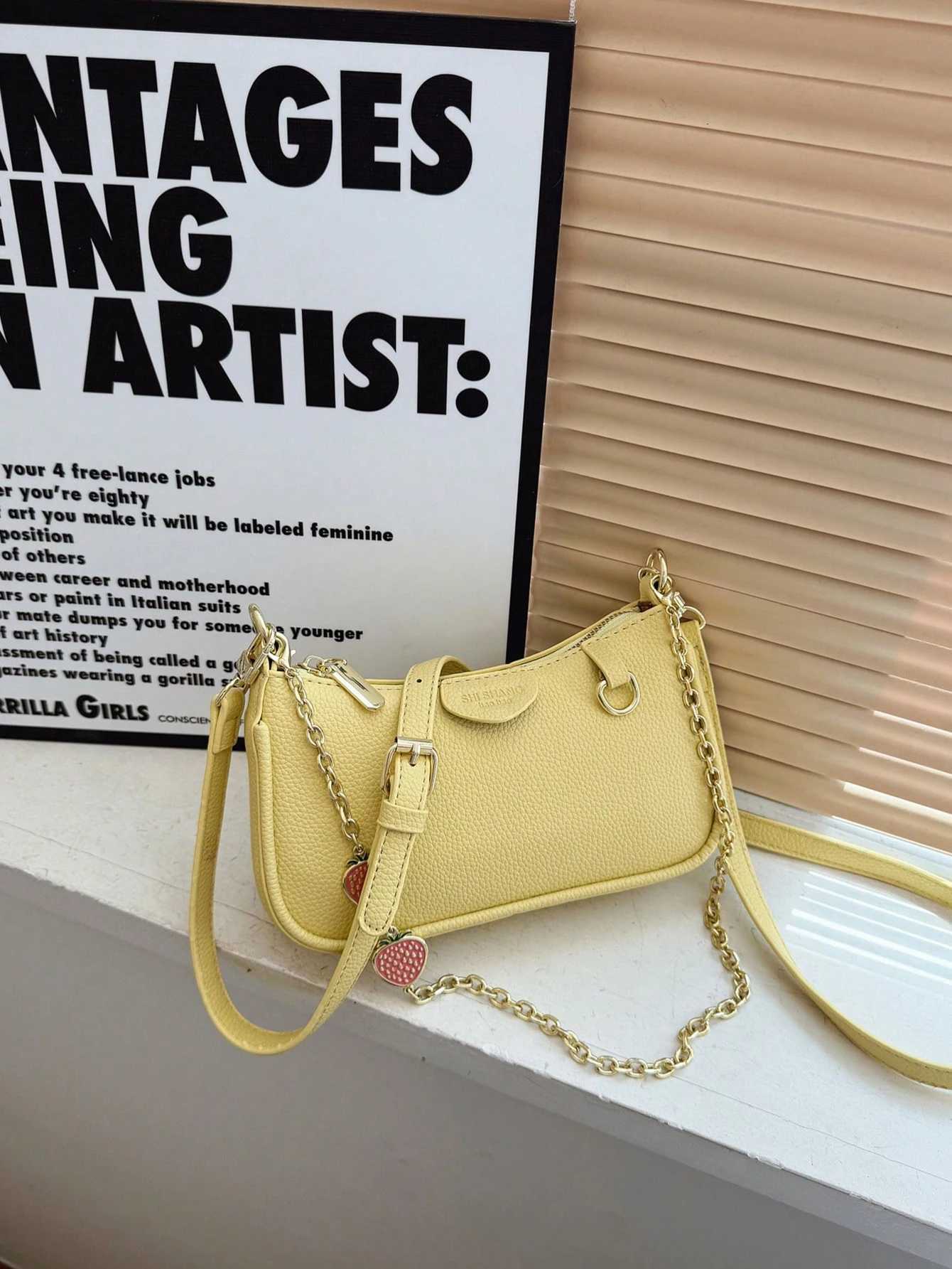 New Fi Classic Joker Solid Color PU Waterproof Fabric E-Shoulder Baguette Bag Strawberry Metal Chain Decorated Underarm XJ250605