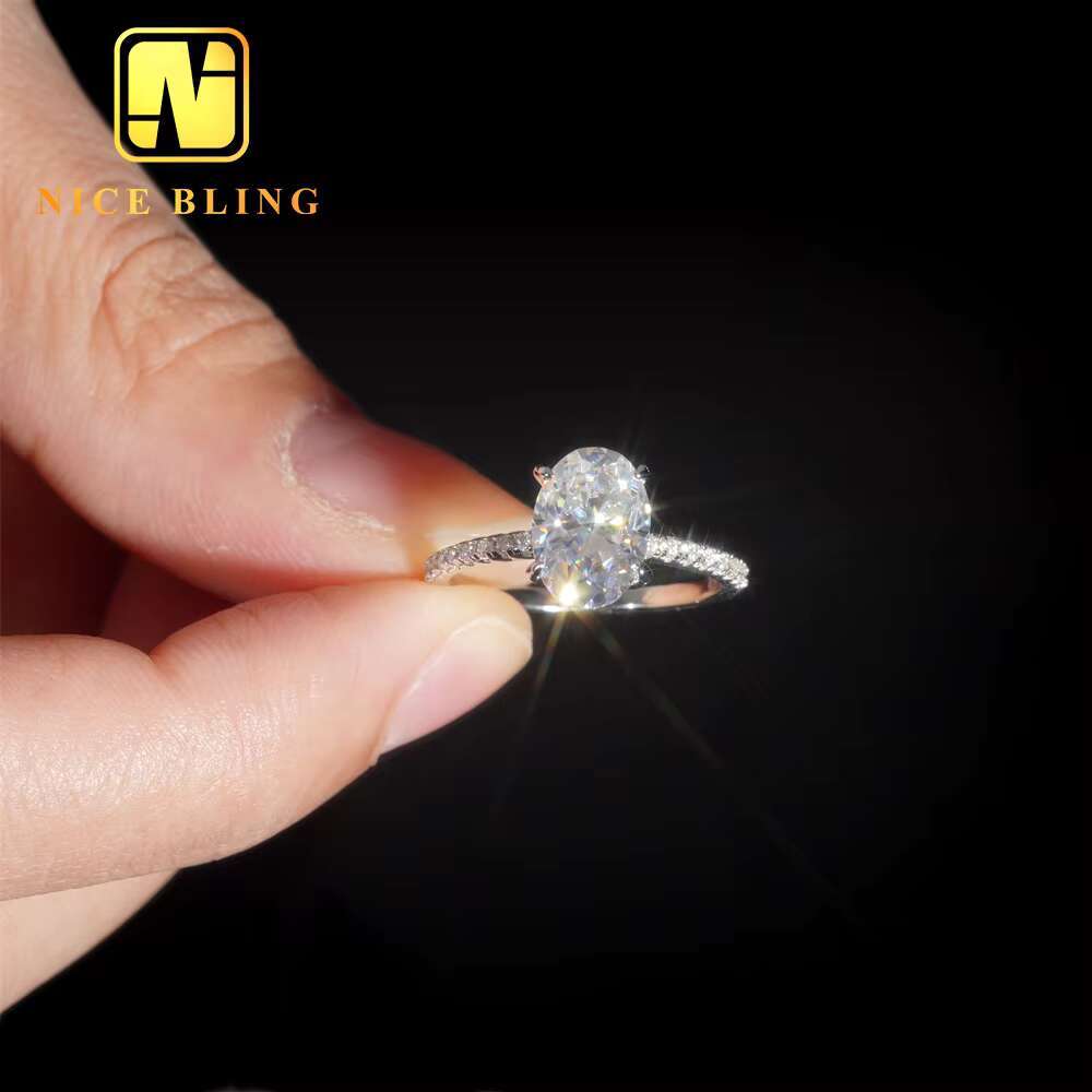 Classic Fashion Jewelry 925 Sterling Silver Moissanite Oval Cut Wedding Rings Lab Diamonds Jewelry