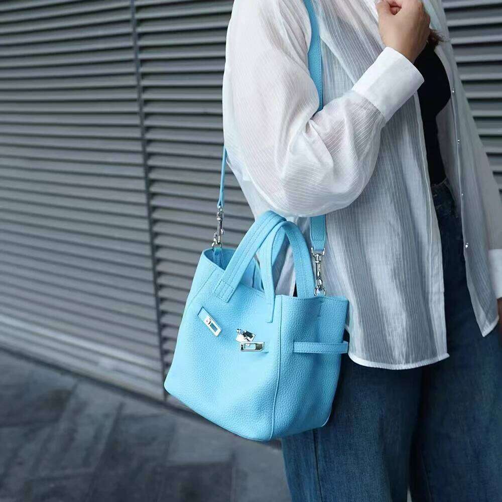 Fashion Original Brand Women Genuine Leather Female Top Handle Soft New Handbags Custom Name Designer Tote Bucket Bag