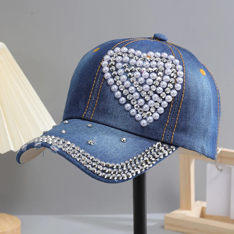 A Shiny Rhinestone Baseball Cap for Women Adjustable Comfy Fashion Outdoor 250603