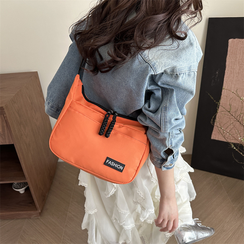 designer Textured Stylish Niche Design Small Square Bag 2025 Spring New Fashion Trend Casual Women's Shoulder Bag fashion