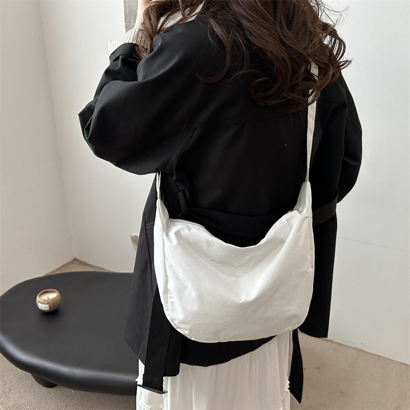 designer New Crossbody Bag Large Capacity Forest Style Casual Fashion Simple Tote Bag Shoulder Bag for College Students Class Commuting Bag