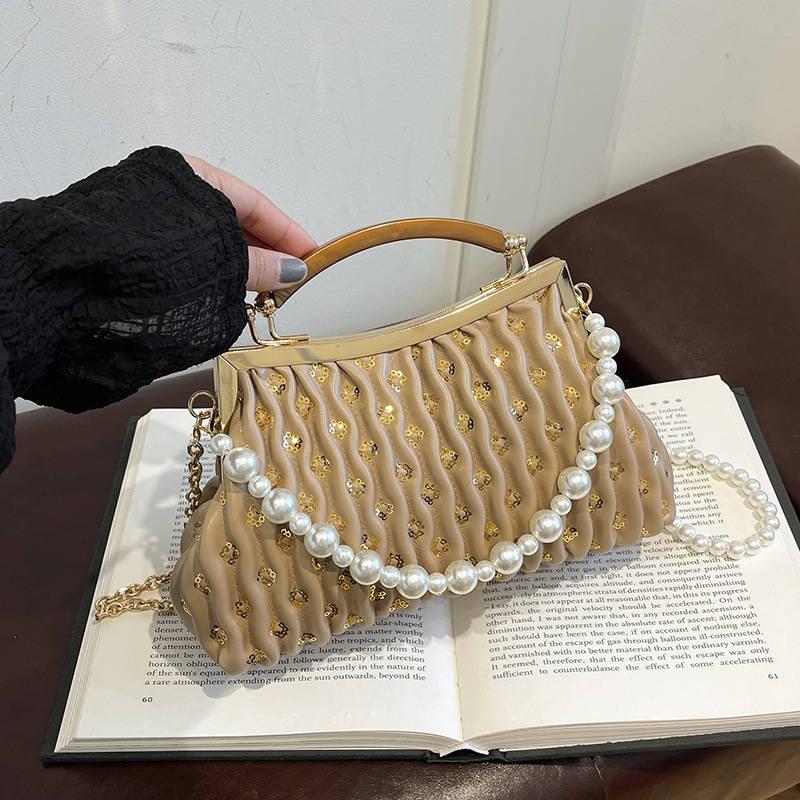 High Quality New Style Chain Beaded Handbag Evening Bag for Women 2025 New Fashion Single Shoulder Bag Retro Texture Crossbody Bag New Free Delivery D