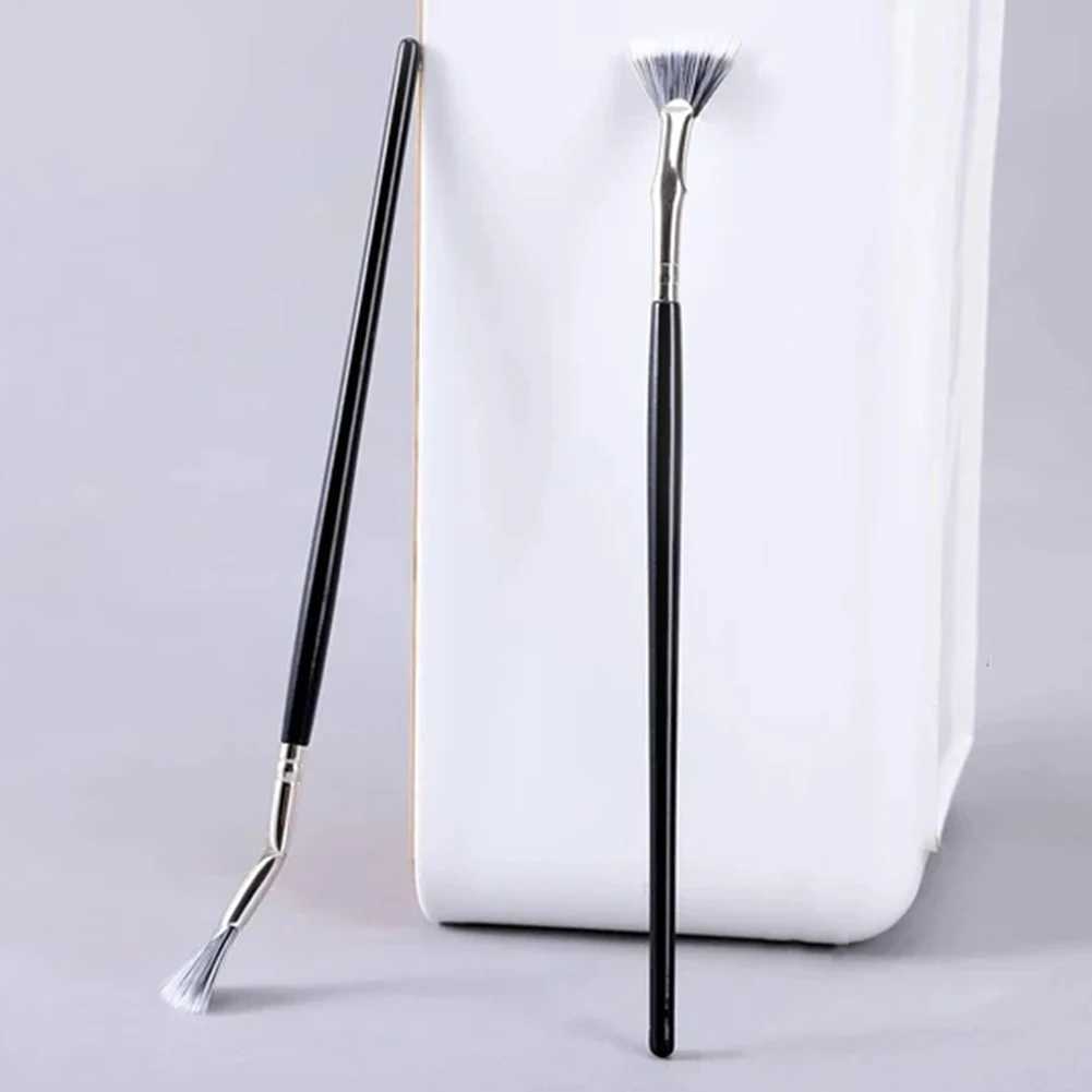 Angled Fan Shaped Eyelash Brush Multifunctional Eyelash Eyebrow Makeup Brush No Smearing Clumping for Upper Lower Eye Lash W250605