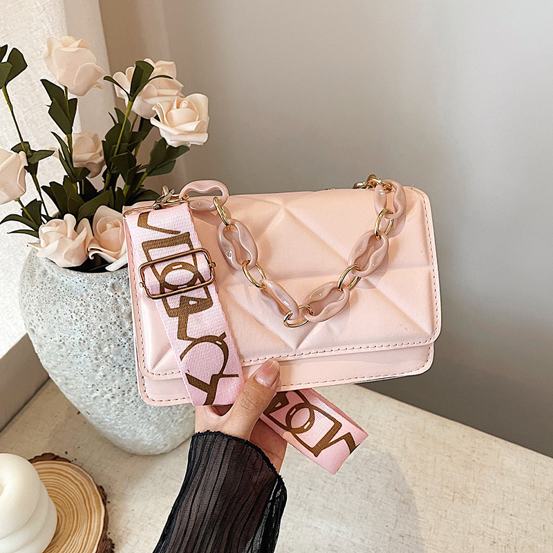 High quality brand new high-quality free designer bag fashionable commuting 2025 new fashionable shoulder bag simple crossbody bag new free designer b