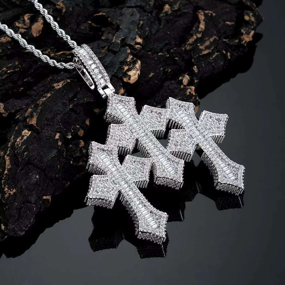 Iced Out Hip Hop Jewelry Crystal Custom Three Cross Pendant Big Size Shiny Baguette Diamond Charm Cross Pendant