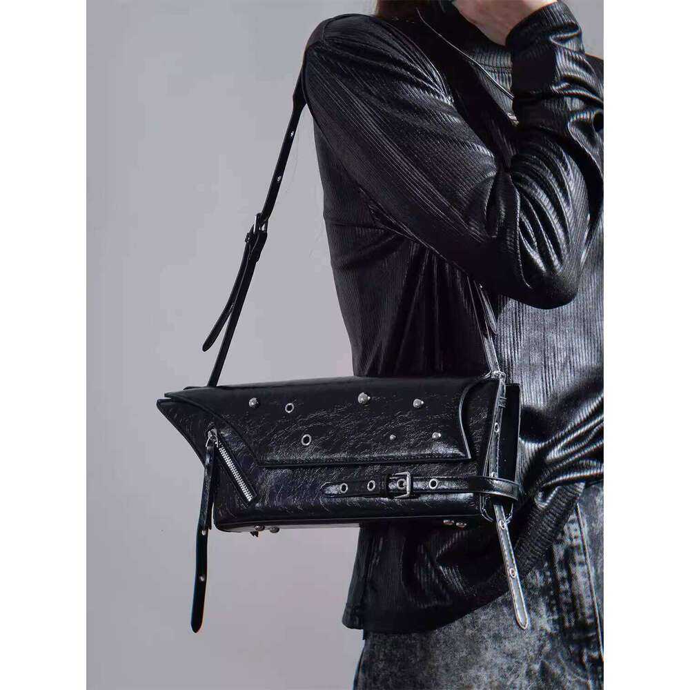 Dark Starry Sky Niche Design Hot Girl Heavy Rivet Functional Underarm Shoulder Crossbody Bag Trend