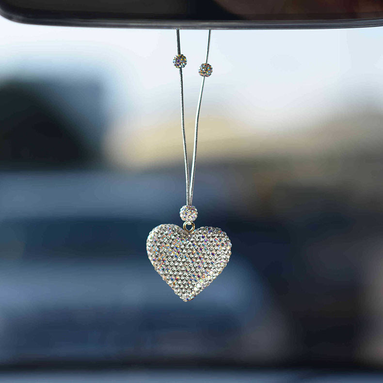 Fashion girls car pendant with diamonds love heart shiny exquisite adjustable car rear-view mirror pendant ornaments accessories couple jewellery gift