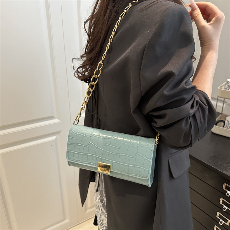 designer Trendy Elegant Fashion Casual Baguette Bag 2025 Spring Simple New Textured Niche Women's Shoulder Bag