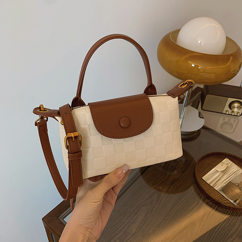 Free Shipping Designer Bag Advanced Texture 2025 New Versatile Crossbody Fashionable Super Popular Women's Bag