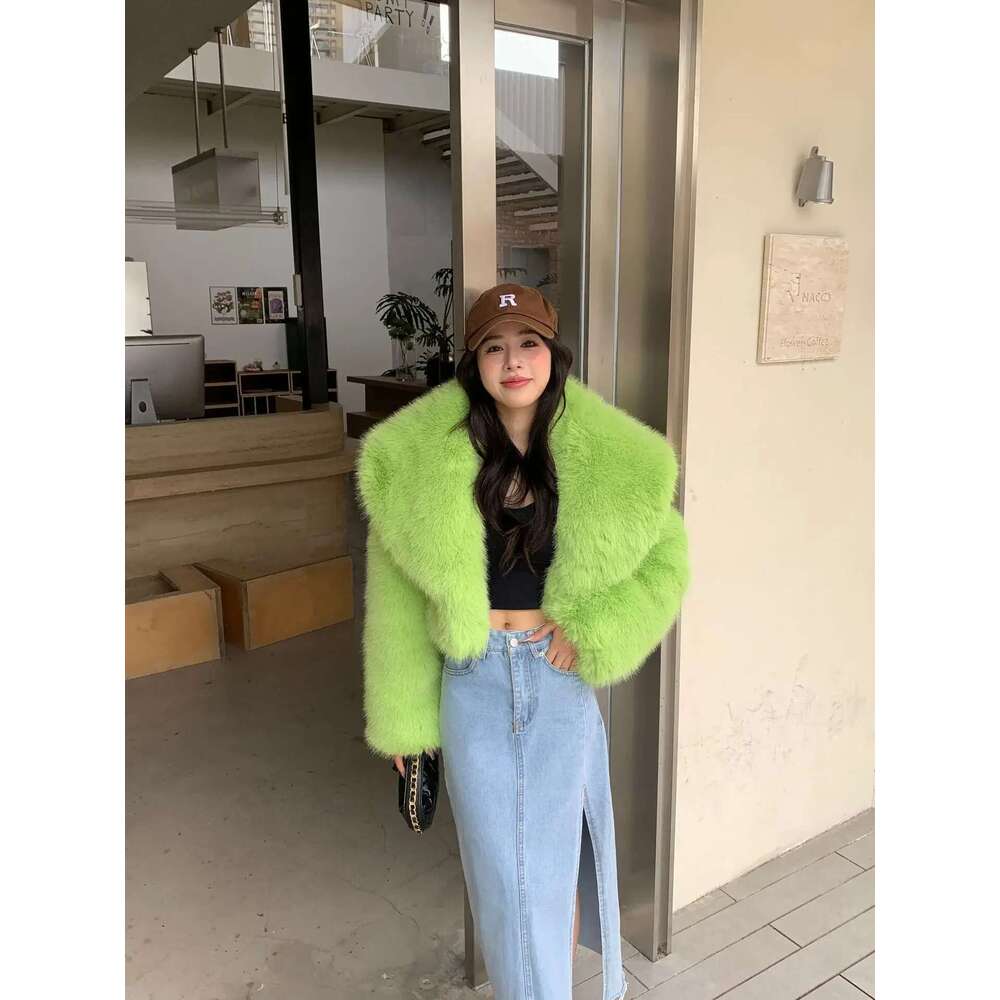 Fluorescent Green Environmentally Friendly Fox Short Korean Fluffy Fur Warm Jacket for Women