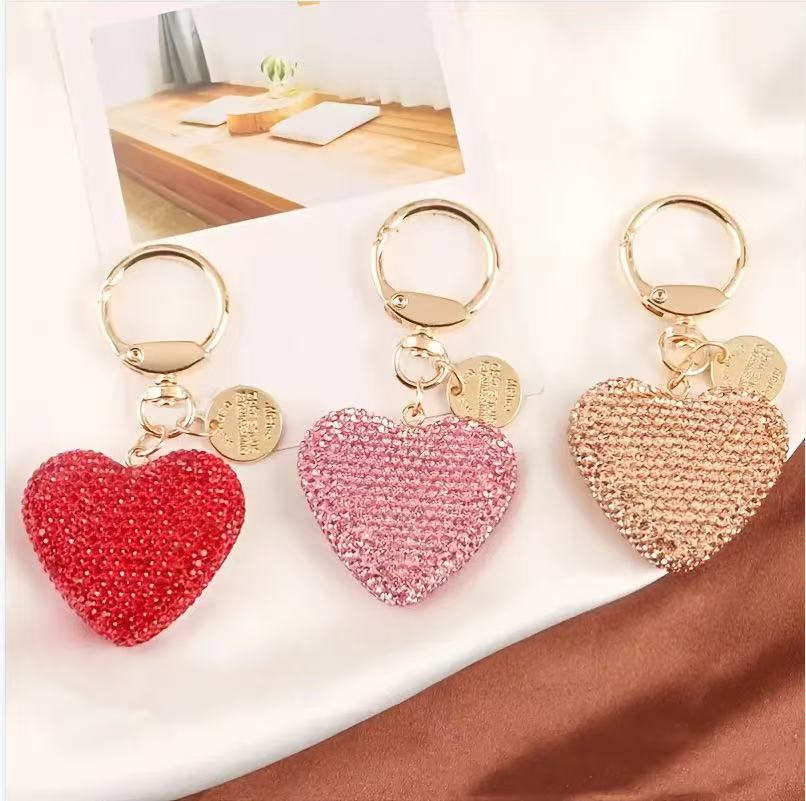Diamond encrusted sparkling heart keychain fashion gold key ring car key pendant cute car key, handbag and backpack decorative jewellery girls gift