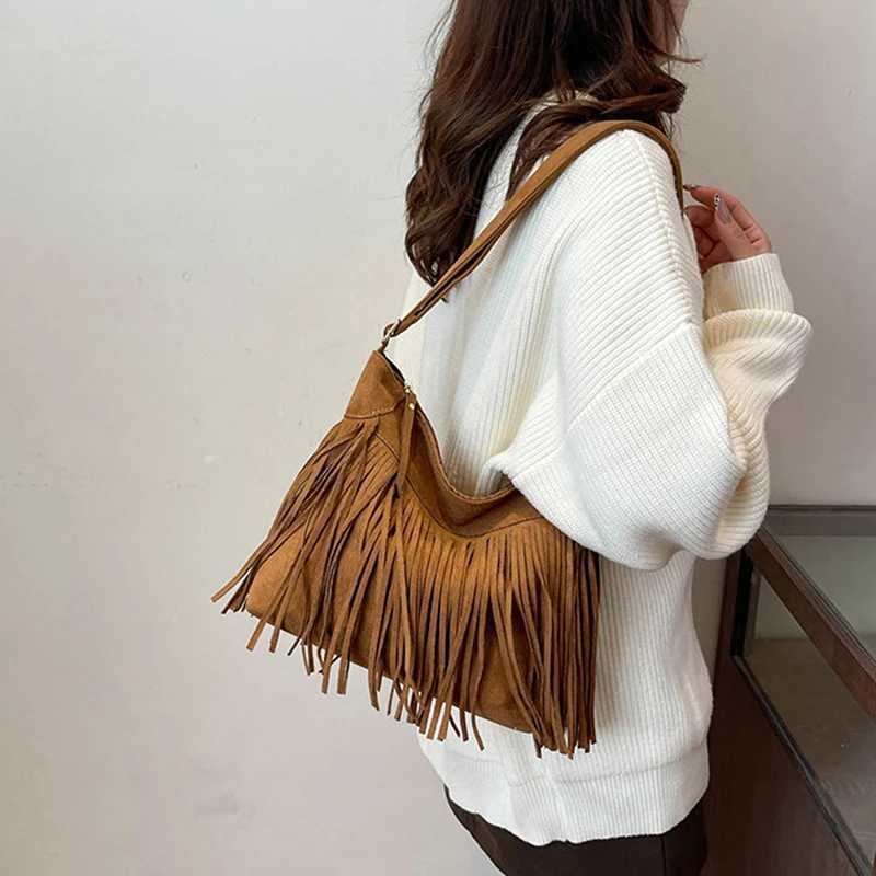 Women Frosted Tassel Shoulder Bag Faux Suede Fringe Underarm Bag Large Capacity Travel Tote Handbag Female Shopping Bag XJ250605