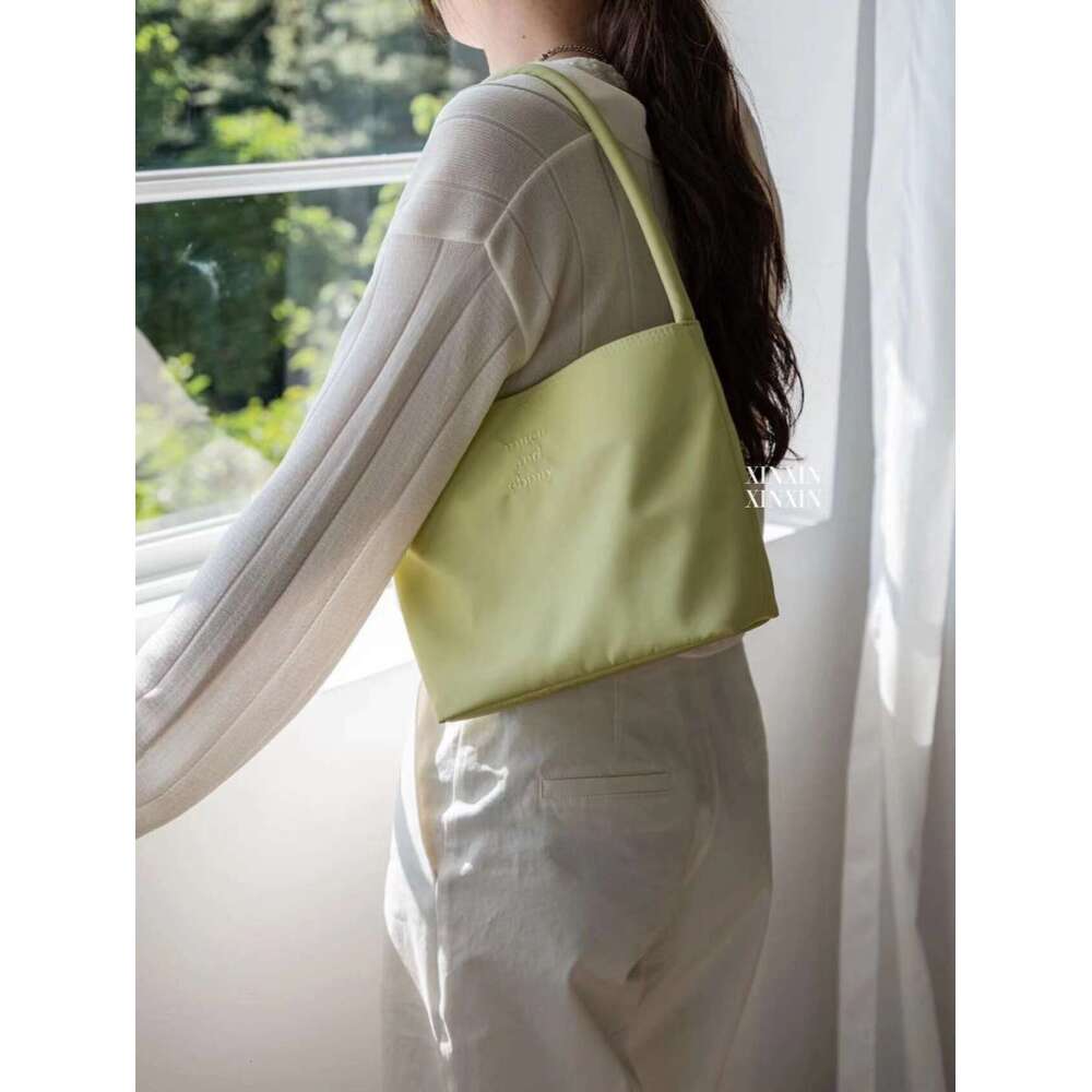 Korean Much and Eboy 2024 New Bucket for Women Simple Casual Versatile Handbag Nylon Shoulder Bag