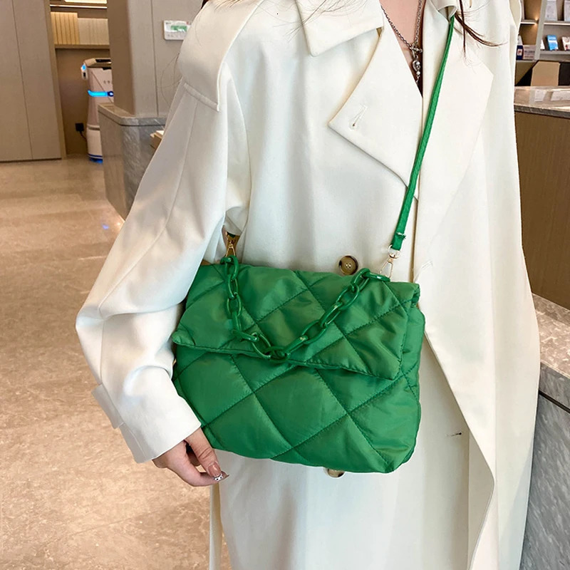 Fashion Chain Crossbody Bags Women Winter Cotton Padded Quilted Shoulder Bags Casual Large Capacity Simple Female Handbags 250530