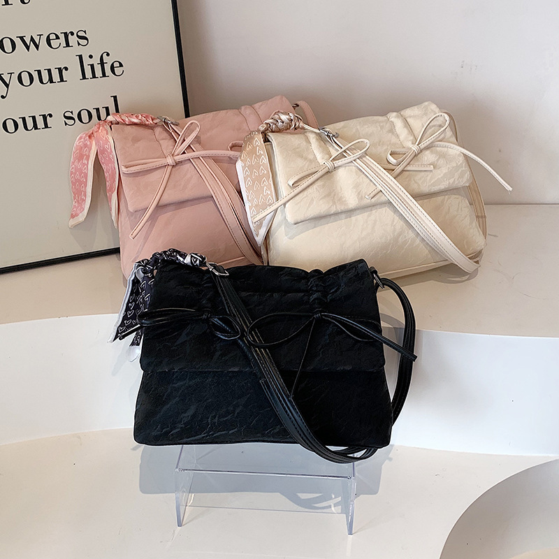 Free Shipping Designer Bag 2025 New Ballet Style Bow Underarm For Women Large Capacity Crossbody Bag Trendy Western Commuter Tote Bag