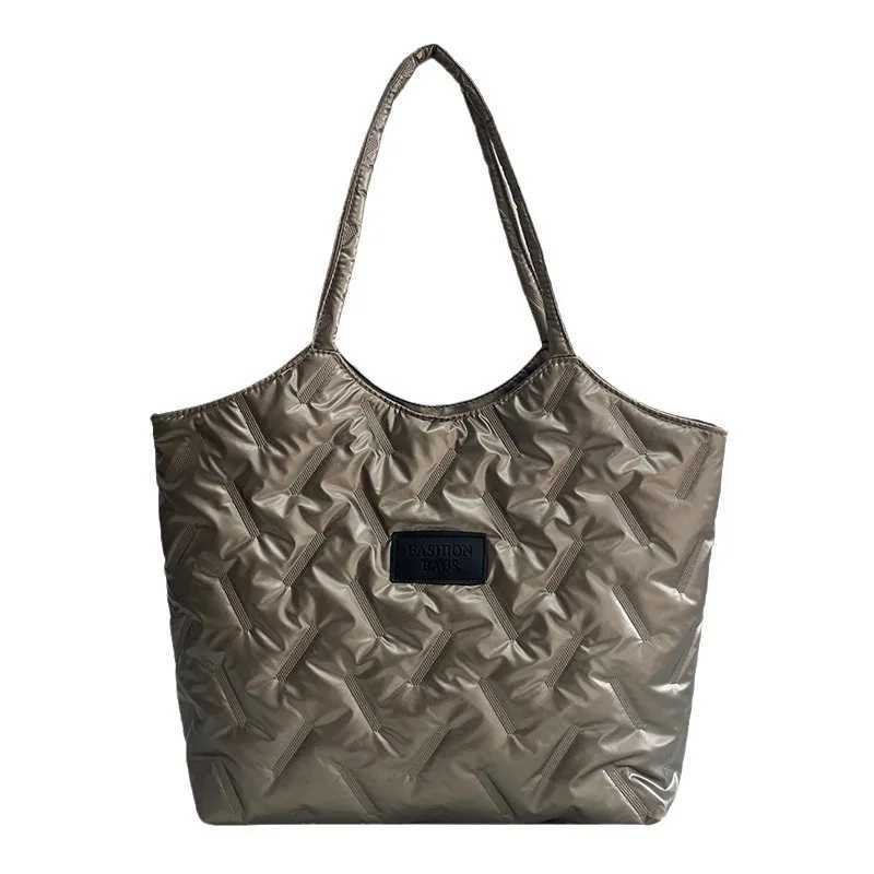 Women Padded Tote Bag Versatile Solid Puffer Bag Big Capacity Quilted Shoulder Bag Casual Winter Commuting Bag XJ250605