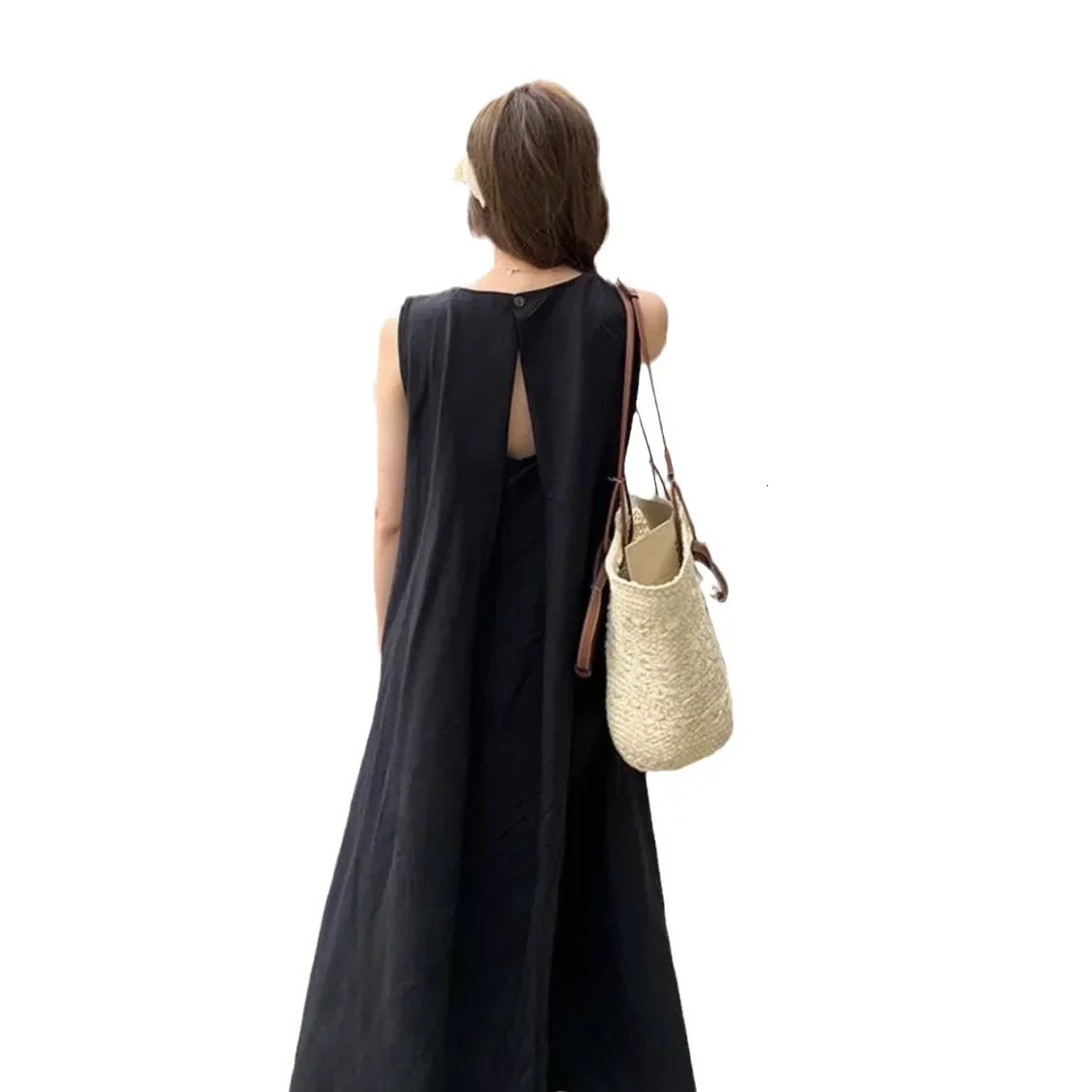 Korean Style Summer Sleeveless Vest Dress Womens French Elegant n Simple Long Round Neck Back Hollow Out One Piece Dress 250604