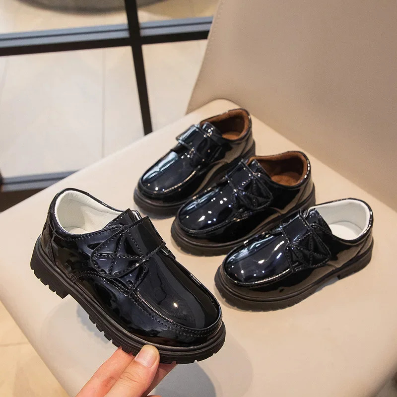 Children Fashion Leather Shoes Boys Hook Loop Glossy Simple Black Uniform School Shoes Loafers Kids Shoes 250604