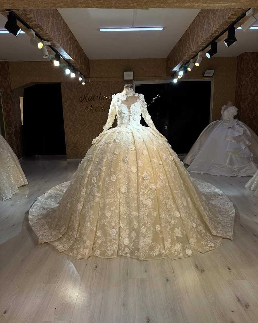 Luxury Ball Gown Wedding Dress 3D Flowers Princess Women Long Sleeve Bride Robe Puffy Bridal Gowns Customized