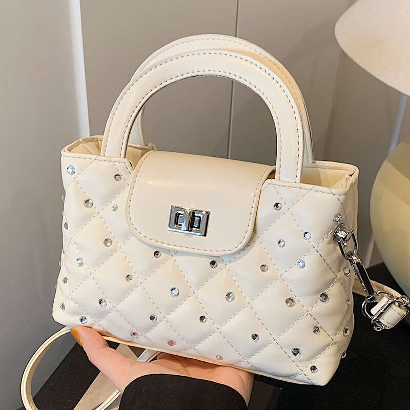 2025 Korean Fashion Handbag Tote for Women New Simple Quilted Small Square Summer Crossbody Bag