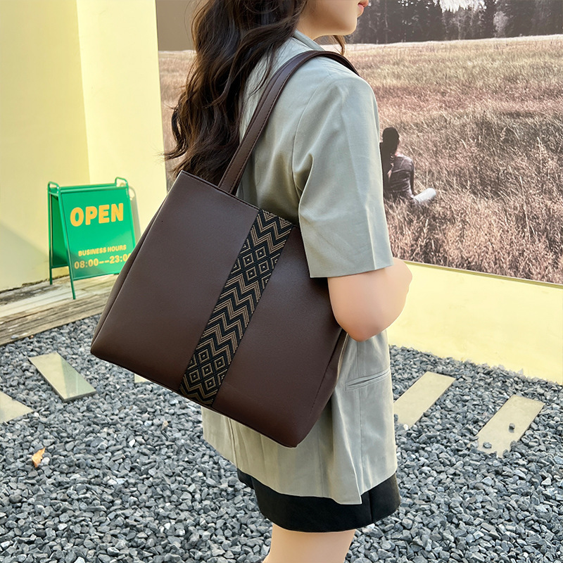 High quality brand high-quality new style free designer bag new foreign trade large capacity shoulder bag European and American style shopping new fre