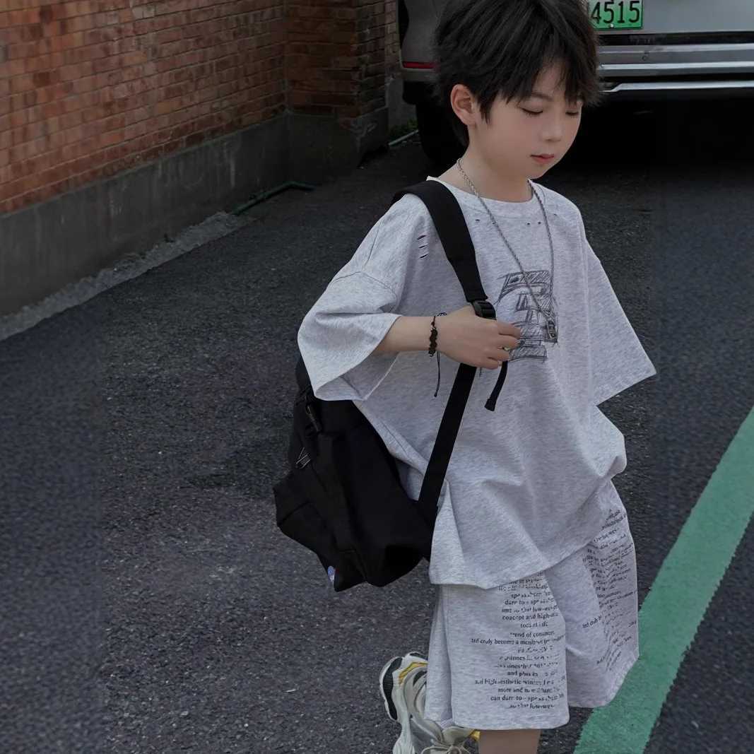 2025 Summer New Childrens Short Sleeved T-shirt Shorts Two-piece Set Boys Loose Pure Cotton Trendy R250605