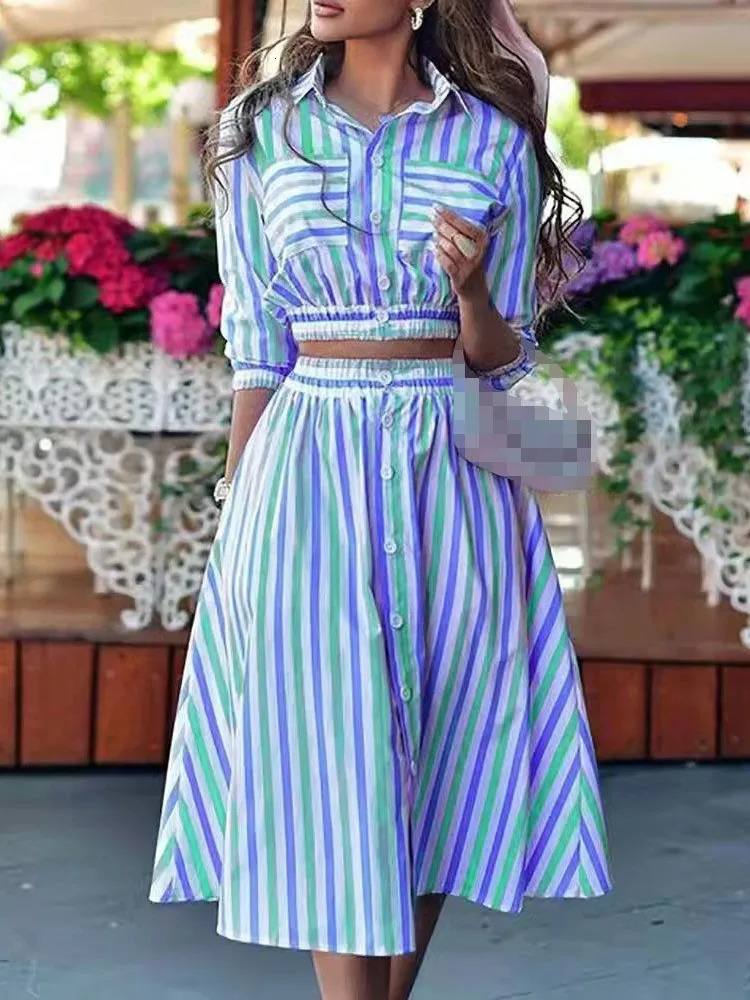 Womens Spring Summer Fashion Print Stand Up Collar Short Style With Exposed Waist Five Quarter Sleeve Top Enlarged Hem Skirt 250605Z