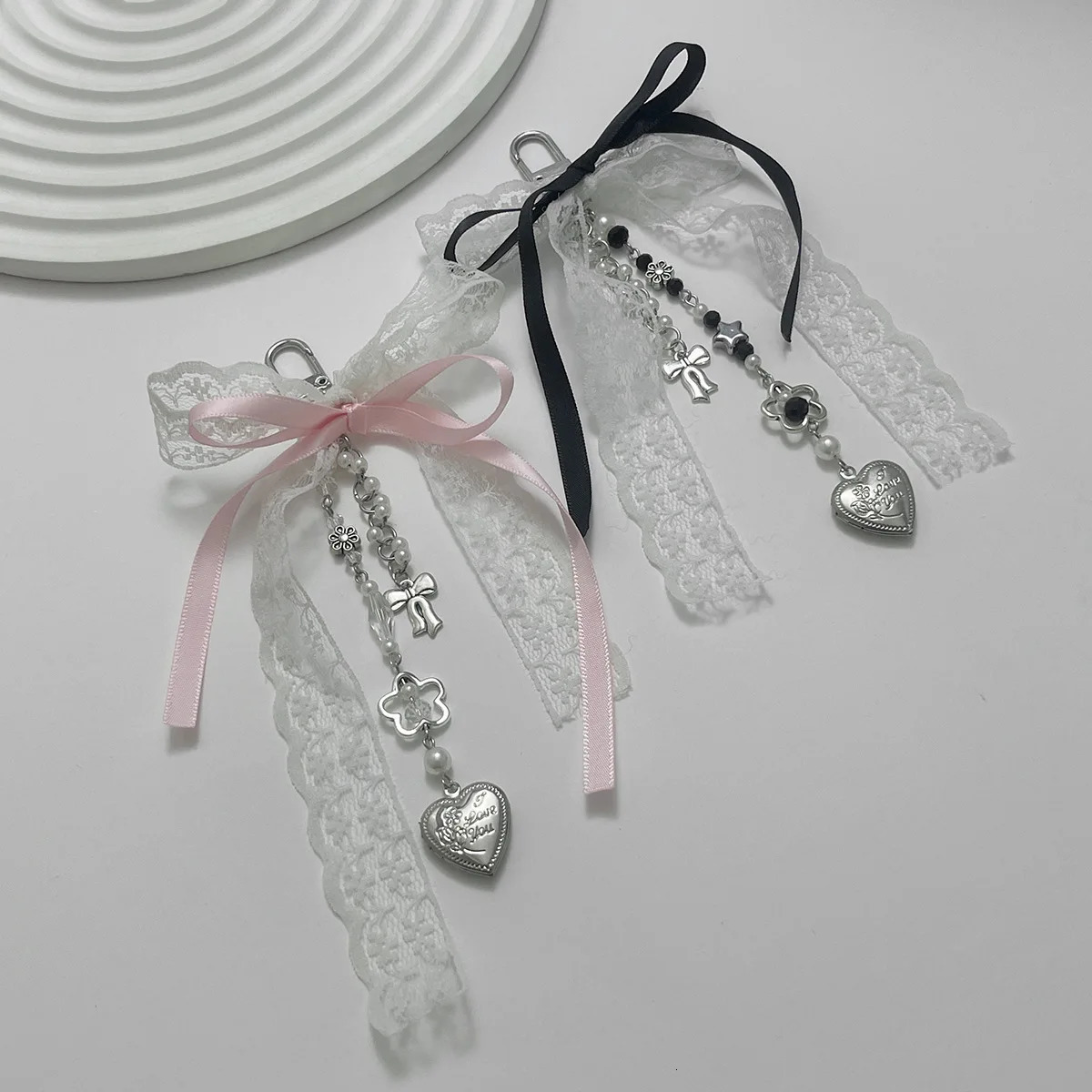 Goth Y2K Lace Bow Key Chain Heart Charm Pendant Kawaii Leopard Key Chain for Bag Accessory Women Trendy Tassel Chain Jewelry 250605