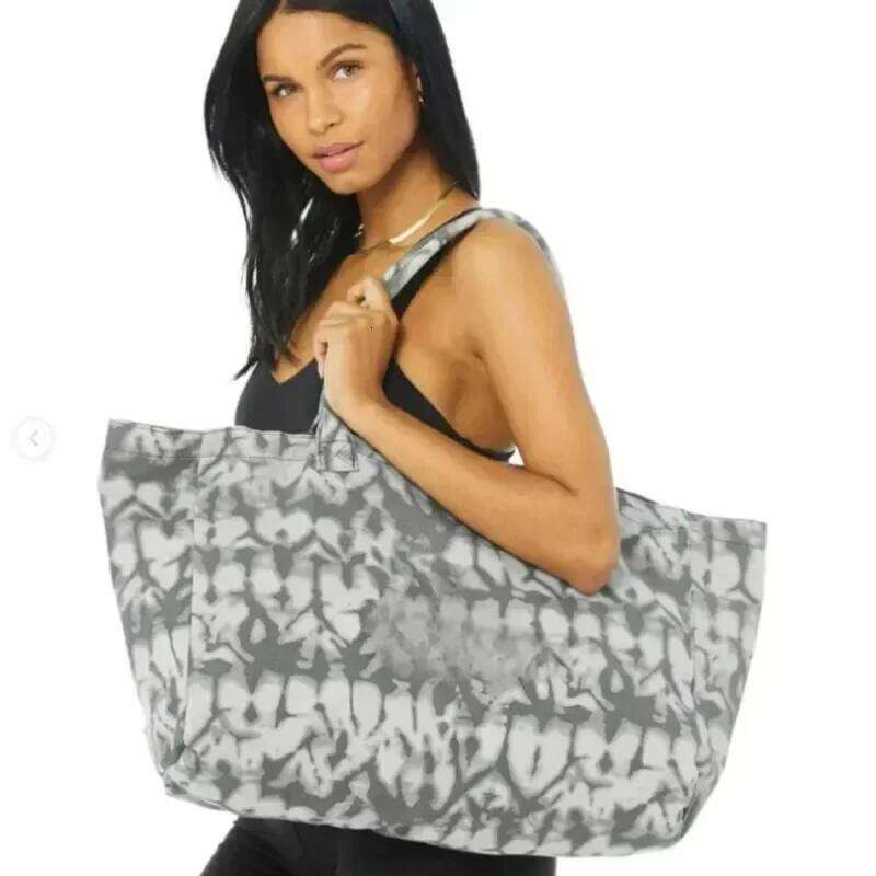 In Stock Women S Bag High Volume Cloth Designer Mini Handbag Niche Fashion Travel Package Multifunctional Casual Bags