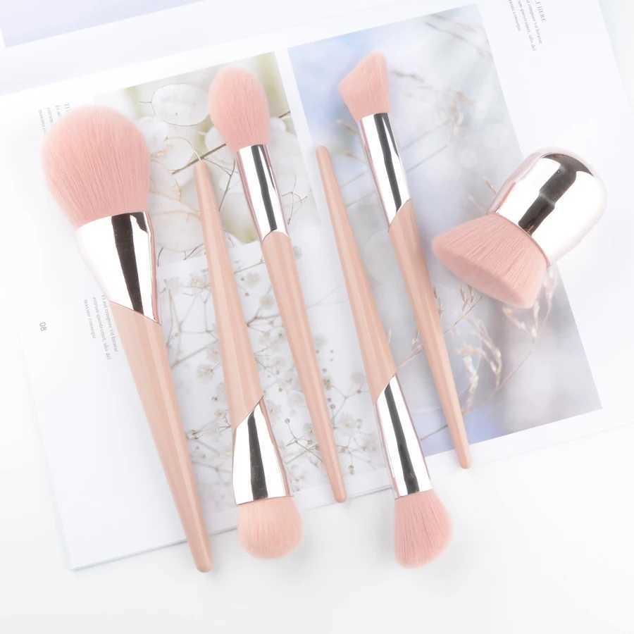 1 piece Pink Dayable Face Kabuki Brush Powder Contour Angled Sculpting Makeup Brush Foundation Ber Synthetic Hair PortableW250605