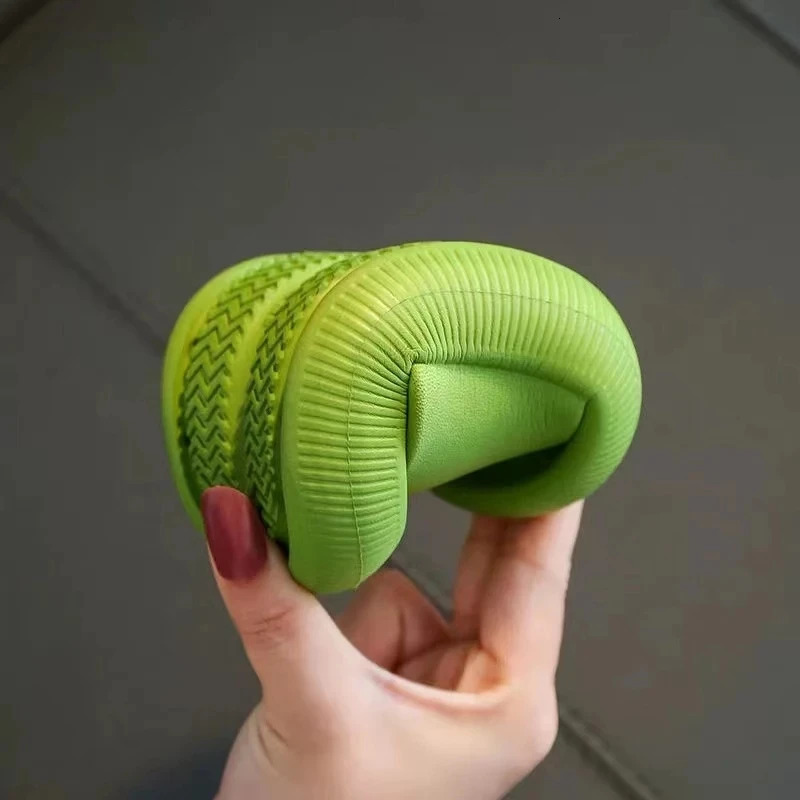 Summer Childrens Casual Slippers Solid Color Breathable Non-Slip Home Bathroom Beach Kids Soft Slippers Boys Girls Indoor Shoes 250604