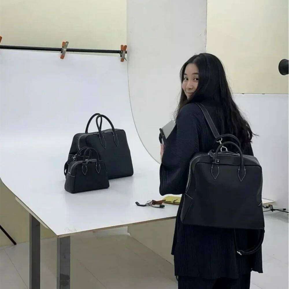 Women's Bags Designer Niche Design Double Shoulder Handmade First Layer Cowhide Large Capacity Computer Bag Commuter Backpack Travel Leisure