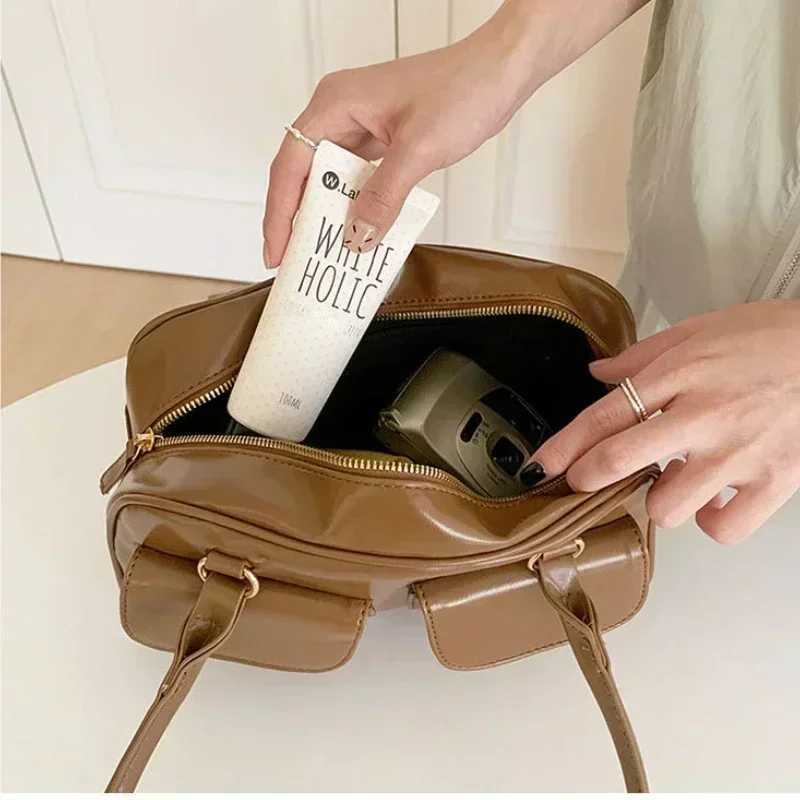 Vintage Women Business Shoulder Bags Simple Ladies Commute Tote Bag Pu Leather Female Underarm Bag Burgundy Large Handbags PurseXJ250605