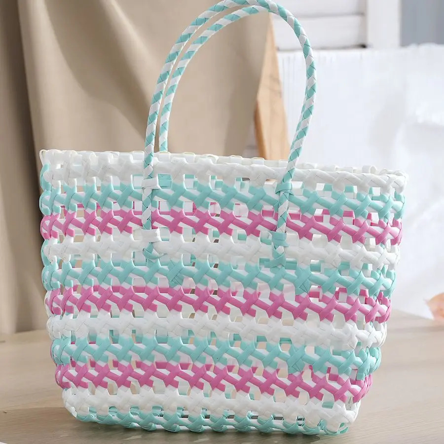 Plastic Woven Hollow Tote Bag Beach-Ready Handbag Lightweight Womens Boho Braided Purse with Eco-Friendly Material 250604