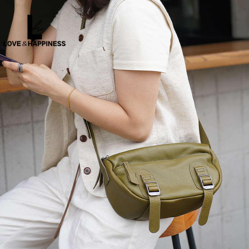 Multi-Compartment Motorcycle Bag For Women Casual Wide Strap Crossbody Double Chain Single Shoulder Bag Stylish Versatile Design