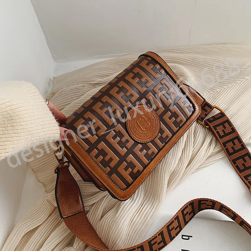 Desinger Bag 2025 Designer Augura Borse Per Womens Fashion Bag Borse Casual Messenger Woman Borse Crossbody 001-image