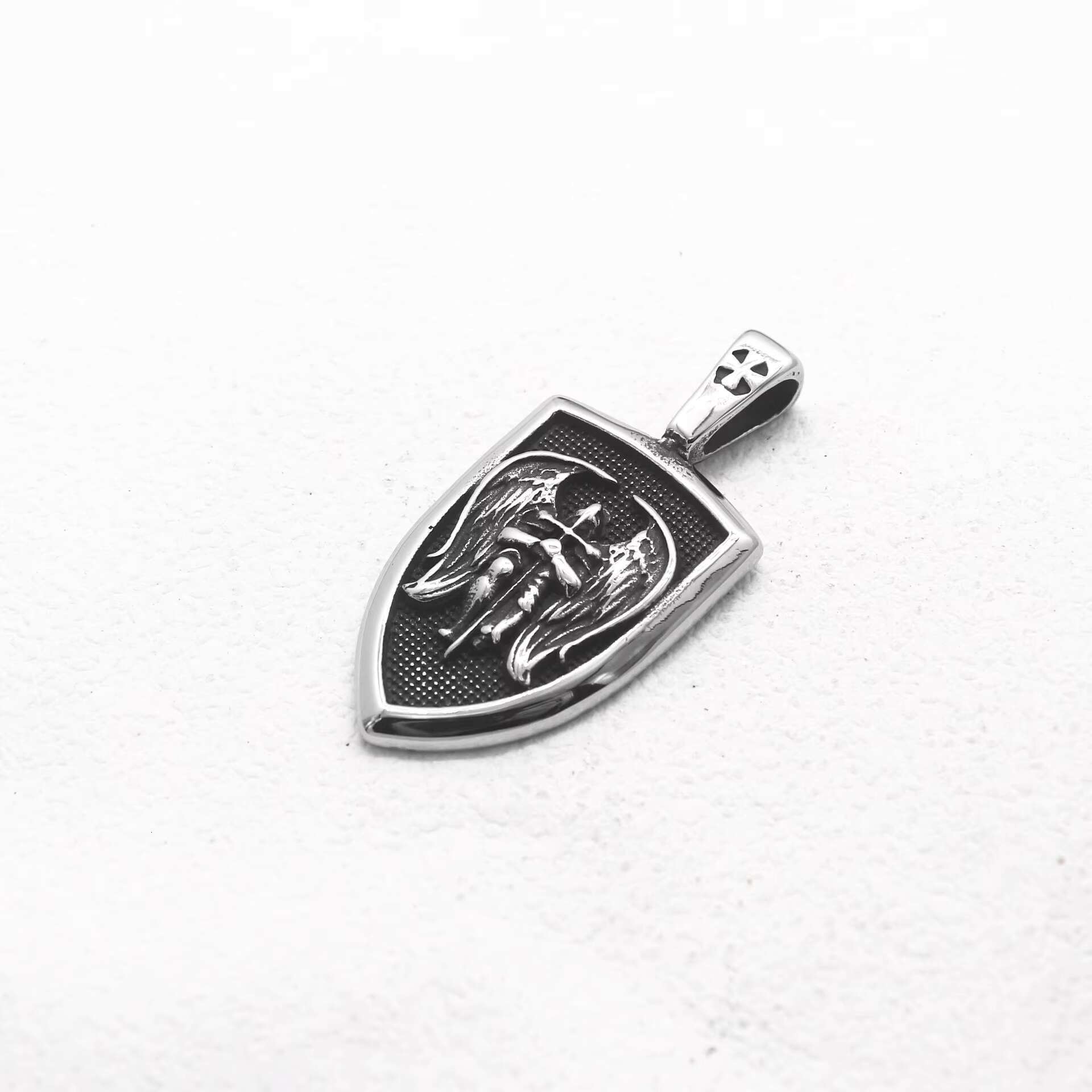 Punk Style Shield Tag Design Pendant Necklace Stainless Steel Guardian Knight Relief Pendant Jewelry for Men and Women