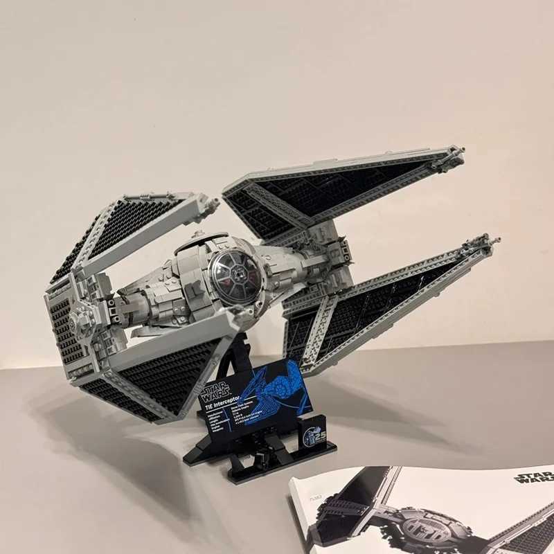 1931pcs Spaceship Tied Interceptord Building Blocks Spacecraft Fighters Model 75382 DIY Assembly Bricks Toys Kids Gift W250605