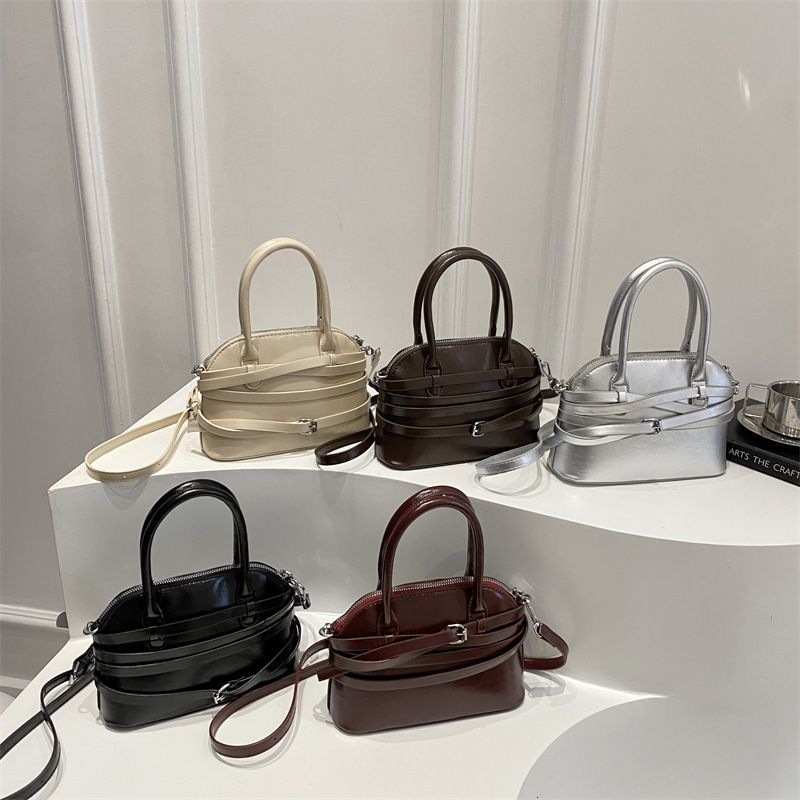 designer New Handbag for Women Fashionable Small Square Bag Casual Stylish Shoulder Crossbody Small Bag Unique Trendy Commuter Bag