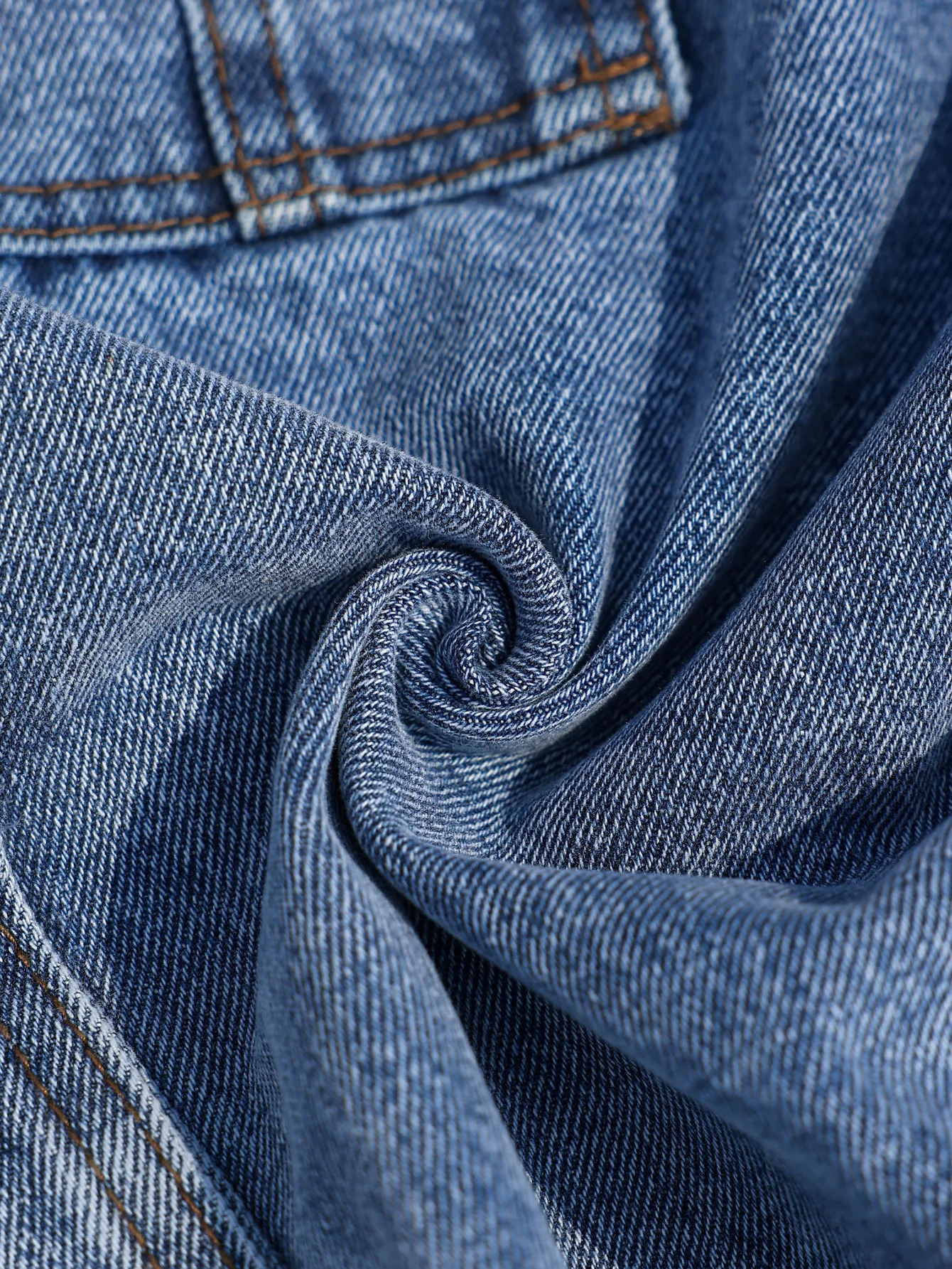 Mens summer blue regular denim shorts. Multi-pocket . Stylish and casual. 250604