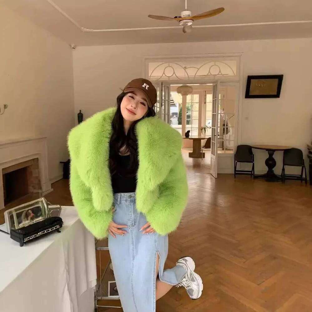 Fluorescent Green Environmentally Friendly Fox Short Korean Fluffy Fur Warm Jacket for Women